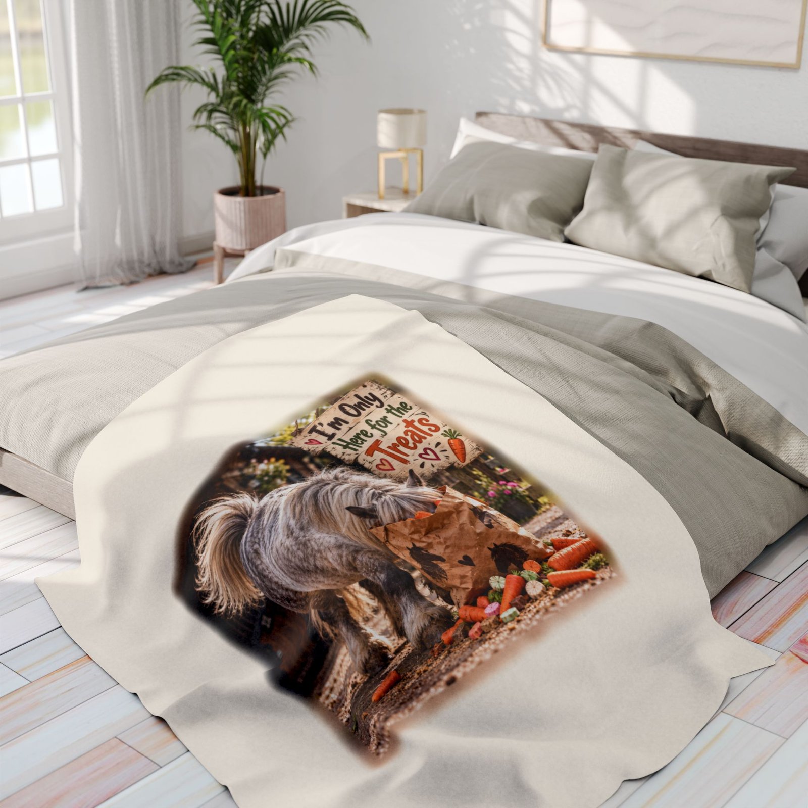I'm Only Here for the Treats Blanket, Horse Lover Gift, Fleece Throw Blanket, Equestrian Gift, Pony Mum Gift, Cosy Horse Throw - Image 12